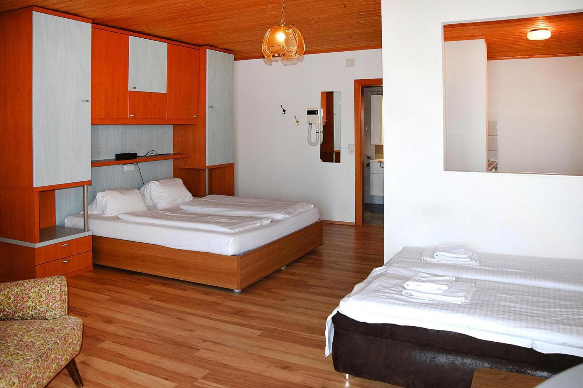 Apartment In Podersdorf Am See With A Bicycle Storage Exterior foto