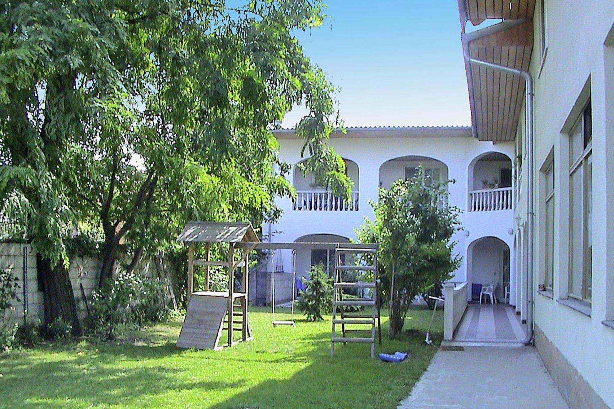 Apartment In Podersdorf Am See With A Bicycle Storage Exterior foto